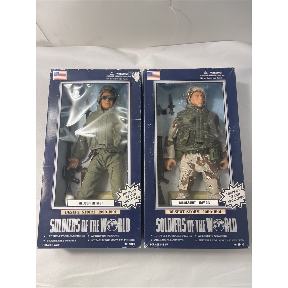 2 Soldiers Of The World Desert Storm Helicopter Pilot & Air Assault Figures New